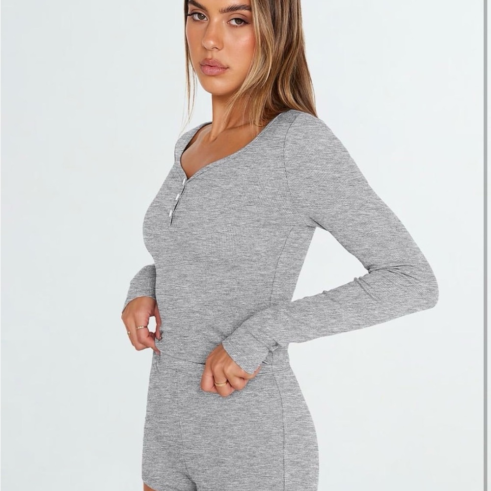 Women's Gray Long Sleeve Sleepwear Set - Picture 3 of 8